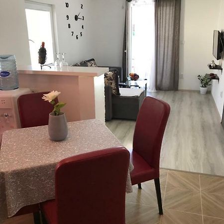 Apartamento Apartman Djordje 1 Budva Exterior foto