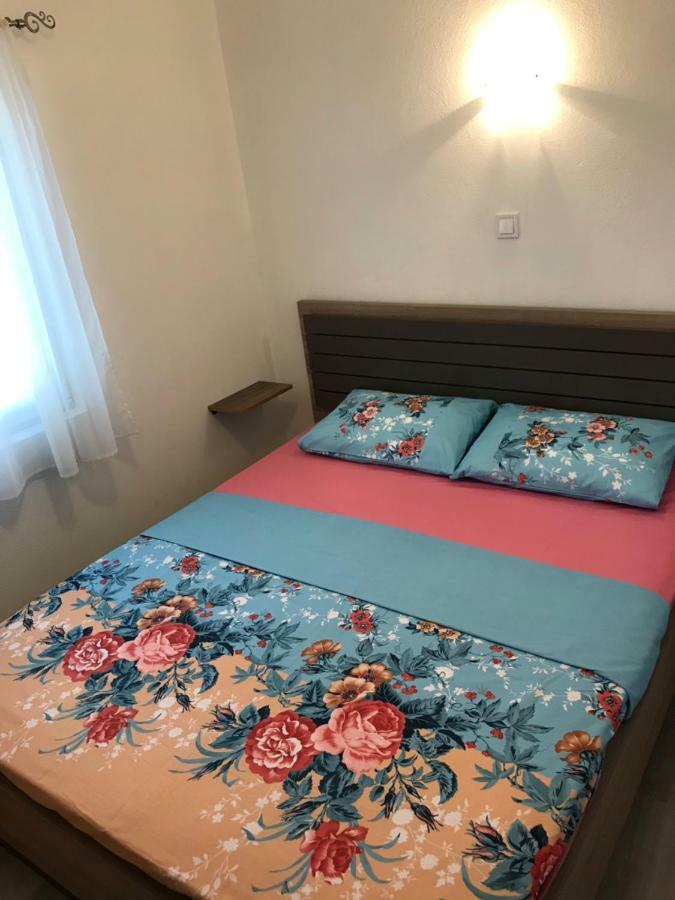 Apartamento Apartman Djordje 1 Budva Exterior foto