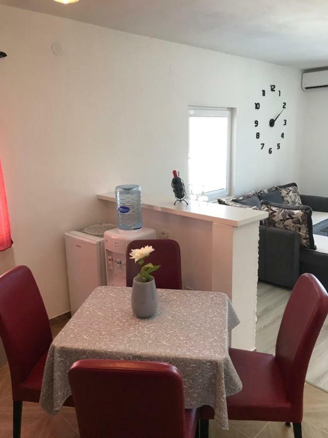 Apartamento Apartman Djordje 1 Budva Exterior foto
